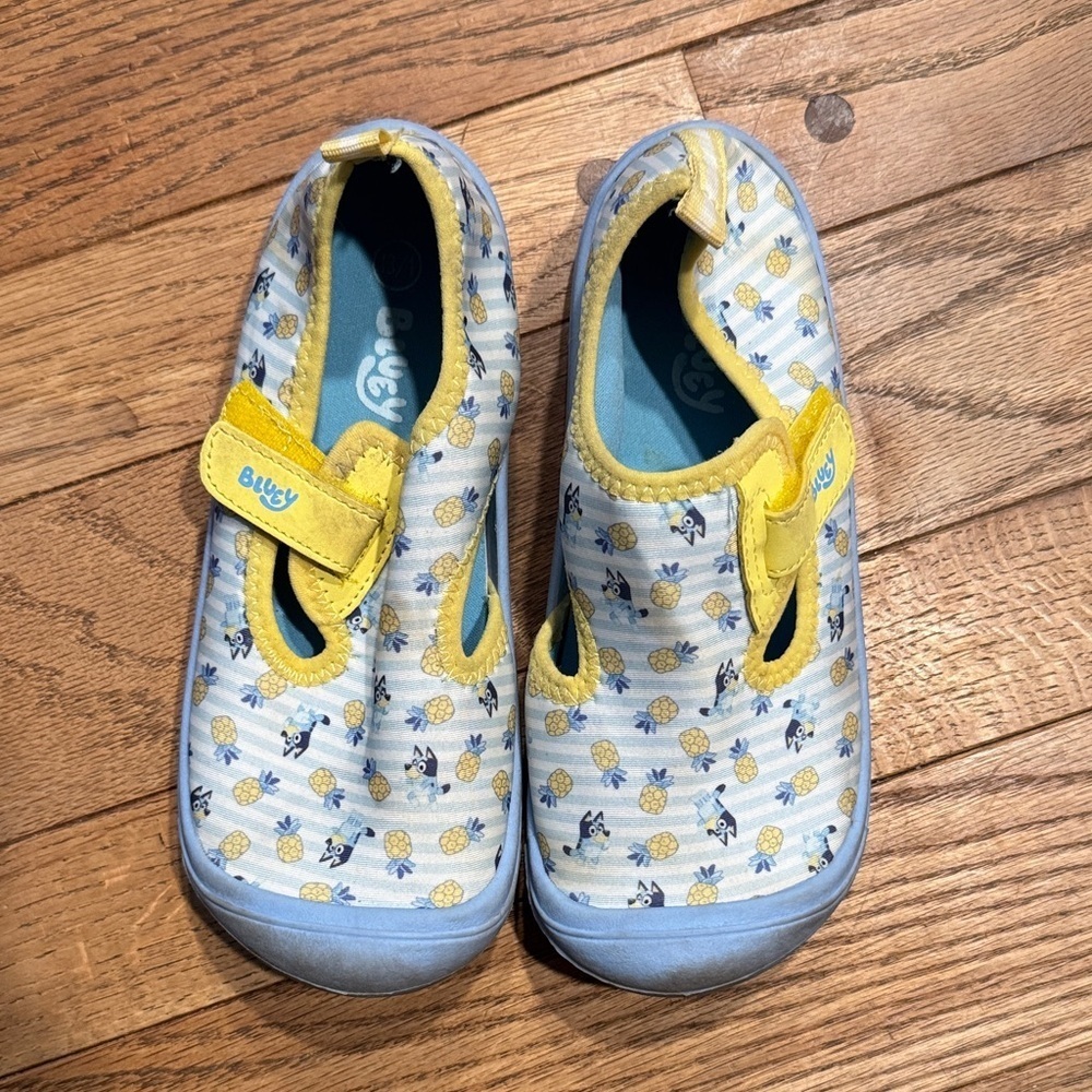 Bluey Kids Yellow and Blue Water and Active Sneakers